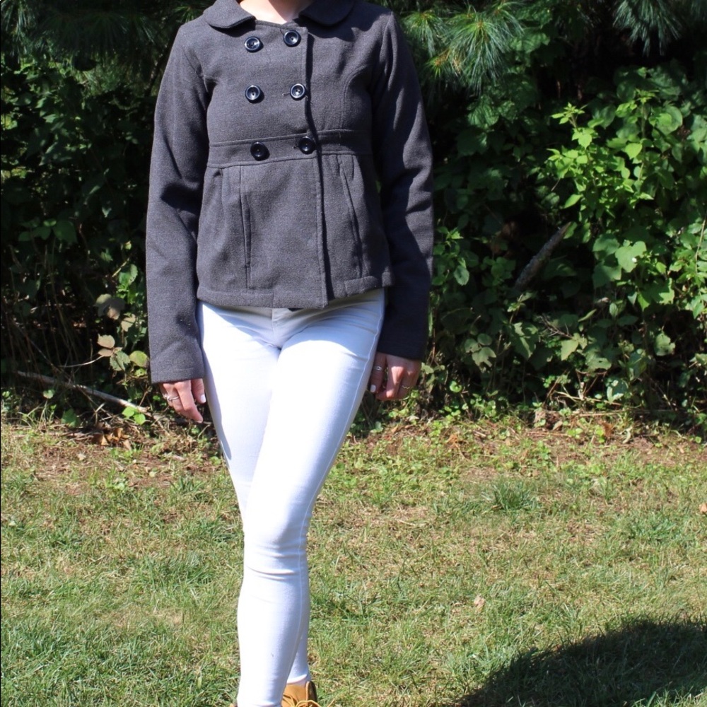 Grey winter coat - Picture 3 of 3